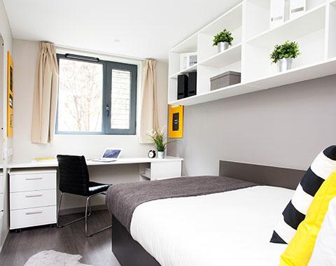 University of Bristol English Language Pathway Program SAF